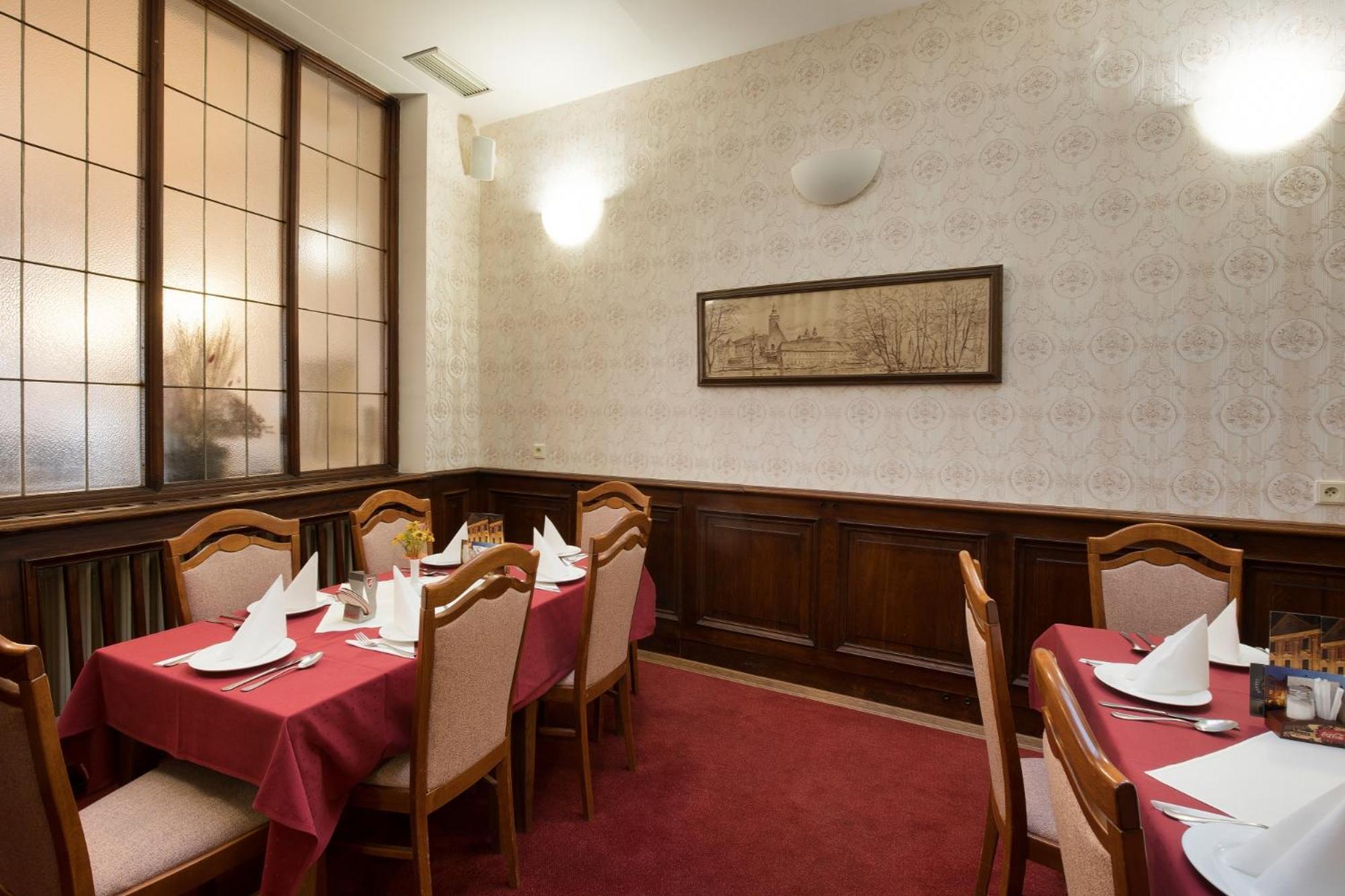 טלץ' Hotel U Cerneho Orla מראה חיצוני תמונה