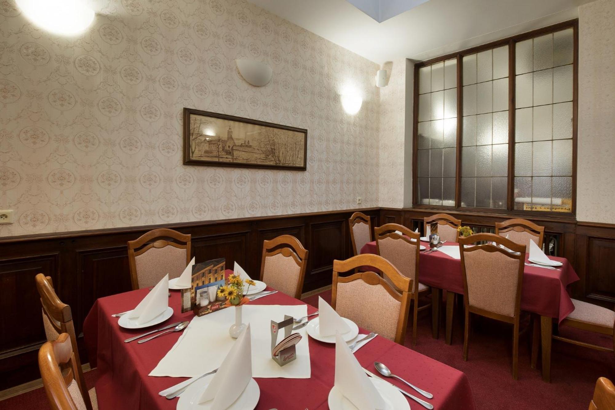 טלץ' Hotel U Cerneho Orla מראה חיצוני תמונה